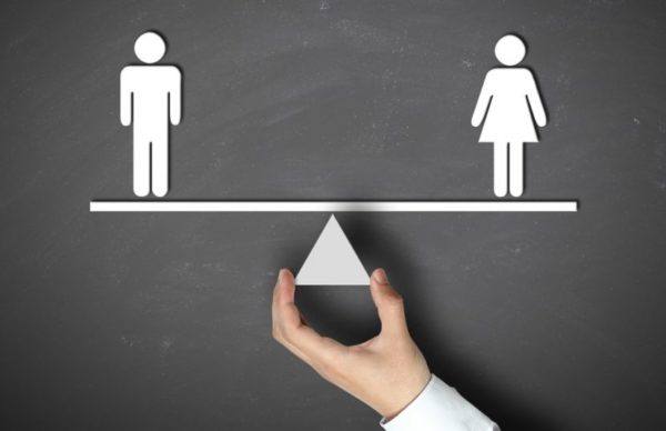 人生の平等と「浮気調査」での探偵の役割