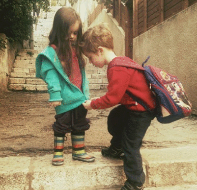 あなたは、どっち？！指の長さでわかる!? 男性脳・女性脳の探偵的視点