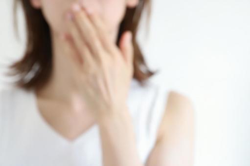 「嬲る」　読み方きになります。。。