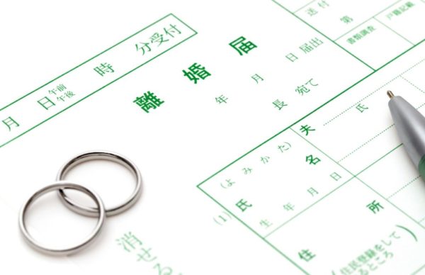 夫婦間の話し合いで解決　協議離婚