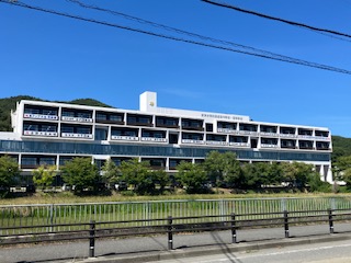 「甲子園で輝く結束力！探偵が紐解く東洋大姫路のチームワーク」